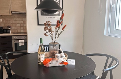 Eretria Apartment | Terra Apartment-quiet apartment in the heart of Eretria