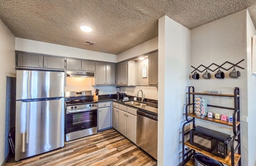 Checotah House | Terra Starr Hideaway | Overlooks Fishing Pond