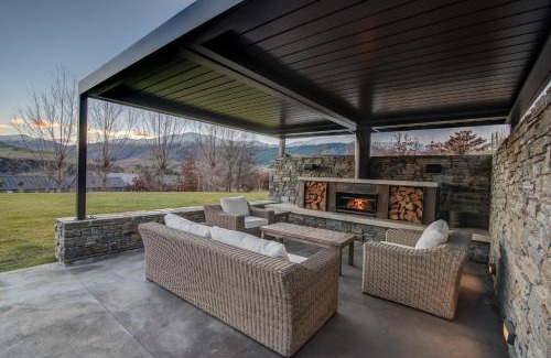 Lake Hayes Villa | Terrace Lodge by Sotheby's Luxury Rental Homes