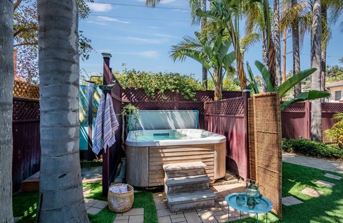 Eastside House | Terrace Retreat - California Charm on the Riviera
