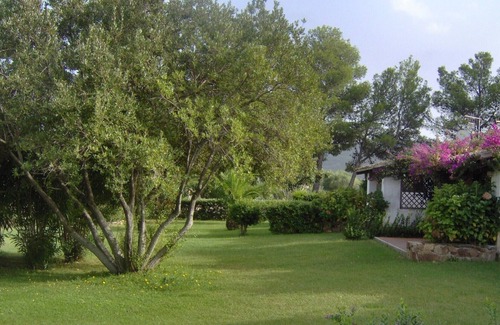 San Teodoro House | terraced house with direct access to the beach