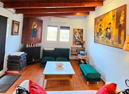 Elefsina Apartment | Terrazza 14, Family house in Elefsina