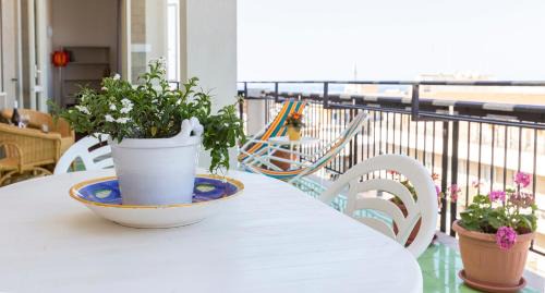Grottasanta Apartment | Terrazza Ionica - Apartment Sea View Wifi