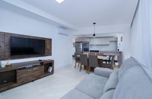 Bombas Apartment | Terrazzo 401A - Apartamento 02 suítes - Acomoda até 05 pessoas - À poucos metros da praia de Bombas - (Consultar serviços de roupa de cama e banho)