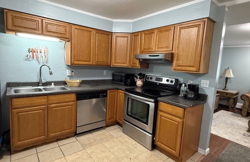 Fairbanks Apartment | Terrific 3-bedroom apartment in Fairbanks