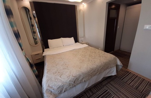 Trabzon Apartment | Tertemiz Yepyeni 3.kat Asansorsuz ama ful Deniz Manzarali Şehrin Merkezinde
