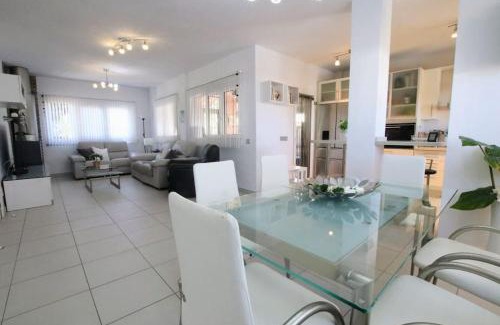 Churriana House | TESS Villa Andalusian Sun