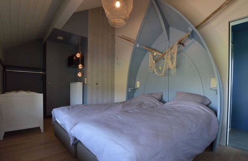 Waimes House | Test Property : Enchanting Holiday Home in Waimes with Fenced Garden