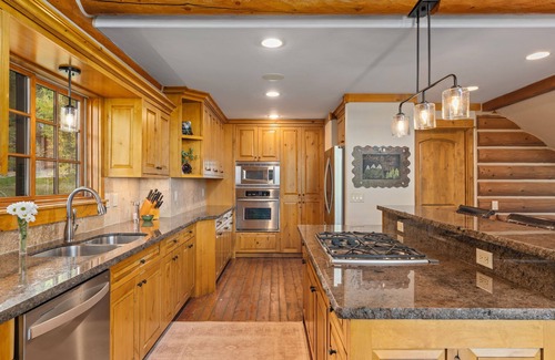 Victor House | Teton Retreat Spacious Teton Springs Log Cabin w/Forest Access, A/C & Hot Tub