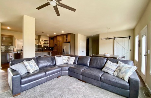 Victor House | Teton Trails Getaway-Basecamp for outdoor adventure-In between Jackson & Targhee