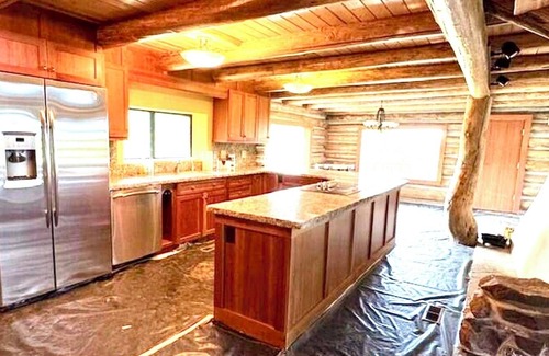 Tetonia Cabin | Teton Tranquility -unparalleled stunning views of the Tetons and Canyons.