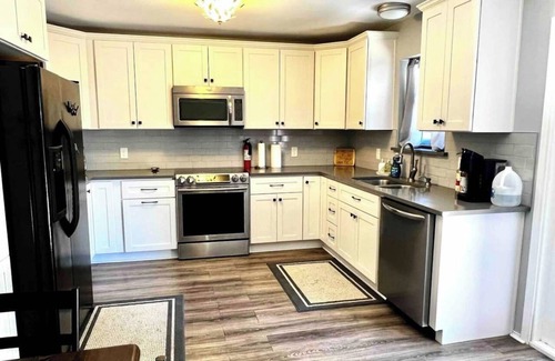 Lewisville House | Texan Tranquility Retreat