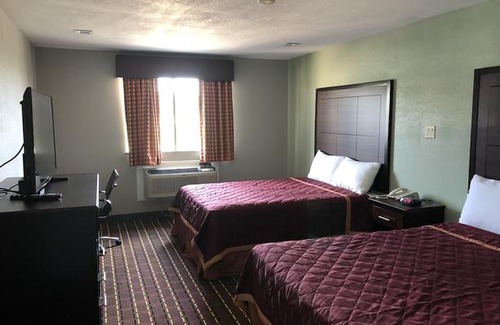 Lufkin Hotel | Texas Inn and Suites Lufkin