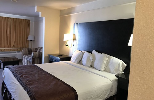 Pharr Hotel | Texas Inn & Suites