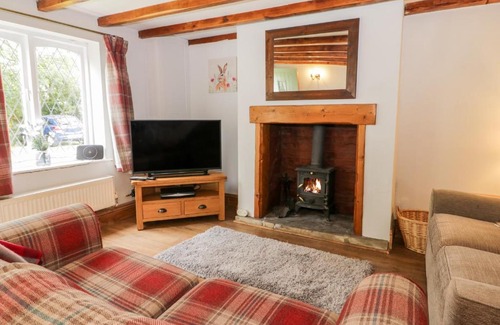 Roos House | Thames Cottage