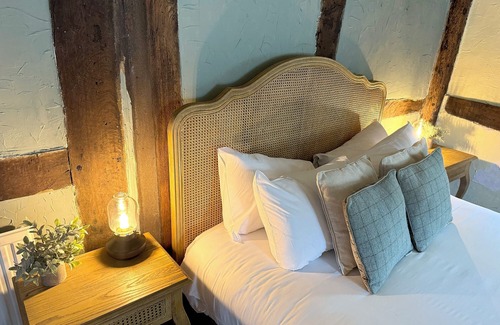 New Forest District Hotel | Thatched Cottage Hotel
