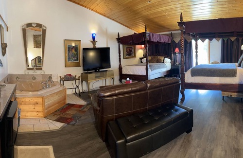 Sulphur Bed & Breakfast | The #1 couples romantic spa & resort destination in Oklahoma.