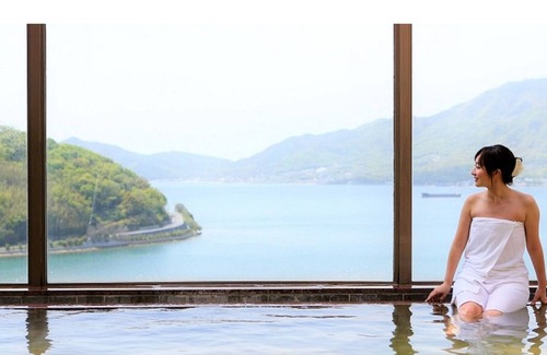 Shodoshima House | The 11th floor on the top floor Superb view Ocea / Shozu-gun Kagawa