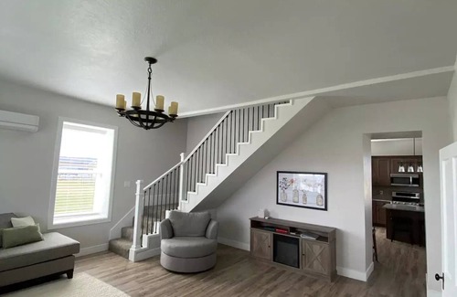 Loa House | The 1898 Rock House