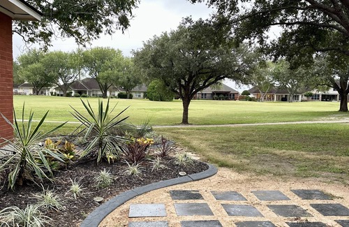 Victoria House | The 19th Hole