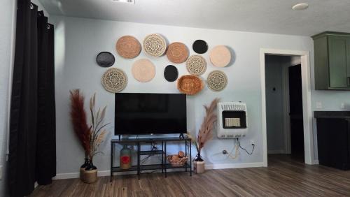 Atoka Apartment | The 8th House of Fergueson