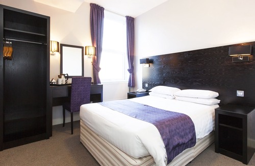 Shipley Hotel | The Abbey Lodge Hotel