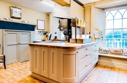 Chysauster Cottage | THE ABBEY, pet friendly, luxury holiday cottage in Penzance