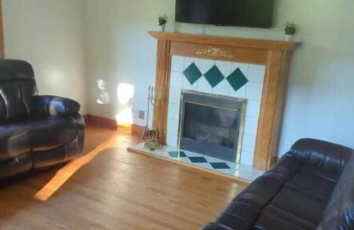 Saxton House | The Adam House in the mountains of South Central Pennsylvania