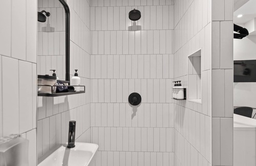 Pacific Heights Apartment | The Addison by Kasa | Delightful Queen Studio | San Francisco