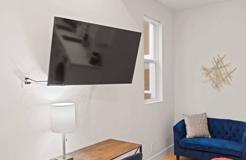 Pacific Heights Apartment | The Addison by Kasa | Delightful Queen Studio | San Francisco