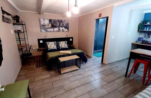 Boksburg Bed & Breakfast | The Adler Studio apartment