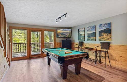 Black Bear Falls House | The Adventure Lodge Located in Black Bear Falls Resort with 3 King Suites!