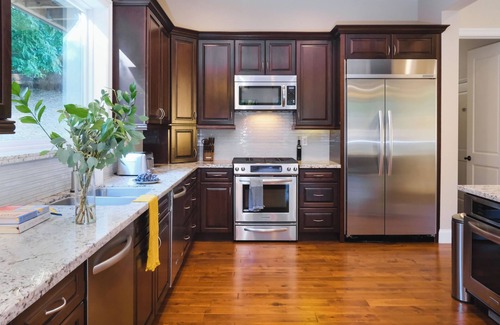 Martinez House | The Alhambra Retreat Gated Spacious Private