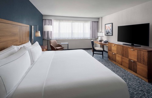 King of Prussia Hotel | The Alloy King of Prussia - a DoubleTree by Hilton
