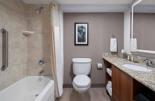 King of Prussia Hotel | The Alloy King of Prussia - a DoubleTree by Hilton