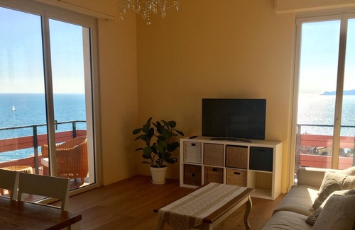 Tellaro Apartment | THE AMAZING VIEW, THE SOUND OF THE SEA