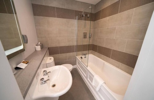 Leamington Spa Hotel | The Angel Hotel