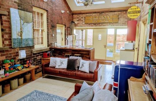 Bolton Percy House | The Annex at Oliver Farm