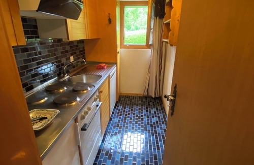 Barboleusaz Apartment | The apartment is in a small 3-storey residence and is ideally located in a quiet area just above the