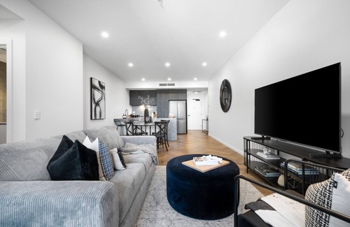 Prospect Apartment | The Aria on Prospect—Where Style meets Local Life