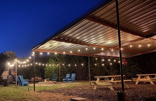 Wills Point Cabin | The Arrowhead Tipi Resort - Big Lakes - Nomadic Tipis on Lake Tawakoni