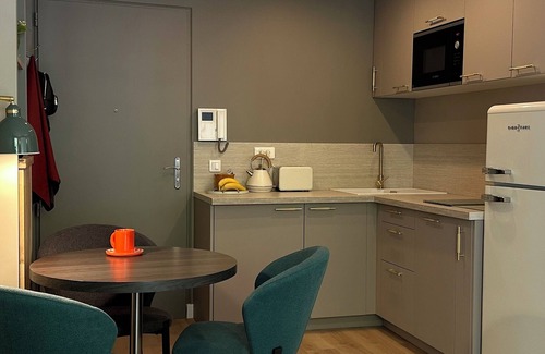 Charonne Apartment | The art of welcoming you