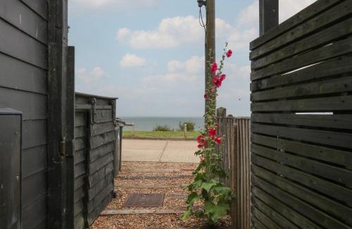 Herne Bay House | The Artist's Cabin By The Sea