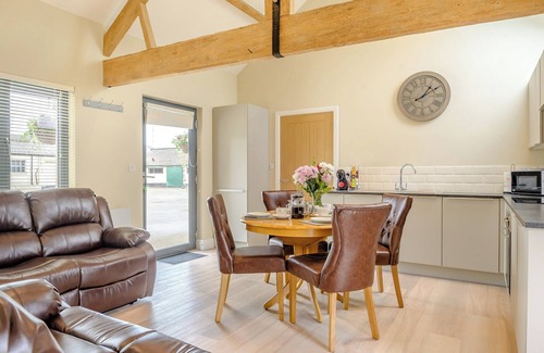 Trowbridge Cottage | The Ash - Arnolds Hill