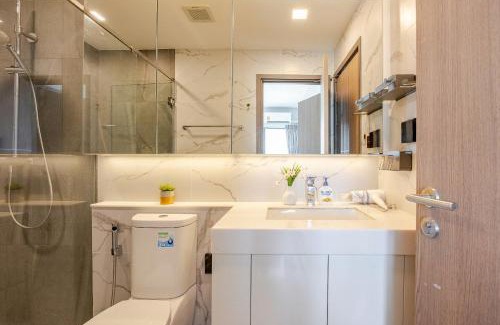 Chang Khlan Apartment | The Astra Sky River 1627 - Family Suite 2BR 1ba, Penthouse, City View, Rooftop Infinity Pool