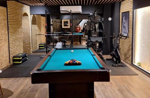 Omonia Apartment | The Athens Loft with private gym and billiards