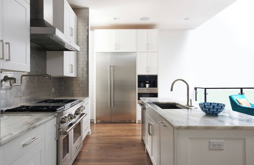 Gold Coast Apartment | The Atrium Penthouse – Gold Coast Luxury Near Magnificent Mile