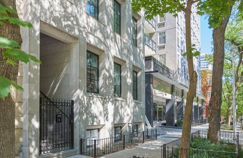 Gold Coast Apartment | The Atrium Penthouse – Gold Coast Luxury Near Magnificent Mile