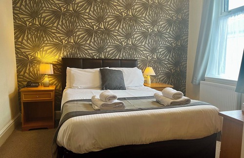 Morecambe Hotel | The Auckland Hotel