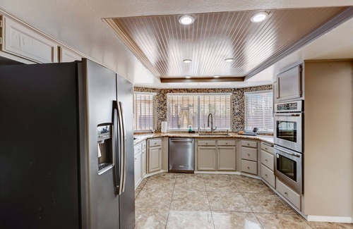 Paradise House | The Bachelorette Paradise IIn